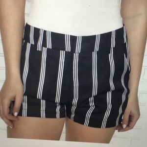 Dainty Hooligan Shorts